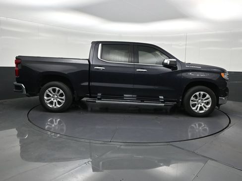 Used 2022 Chevrolet Silverado 1500 LTZ RWD image 7