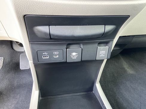 Used 2025 Honda Odyssey Touring image 41