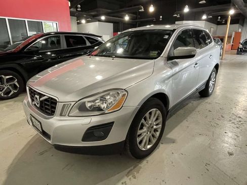 Used 2010 Volvo XC60 T6 AWD/4WD image 2