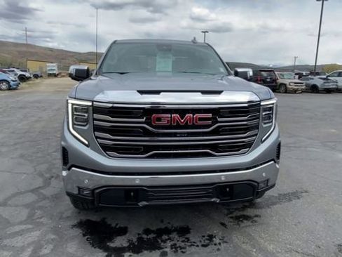 New 2026 GMC Sierra 1500 SLT w/ SLT Premium Plus Package AWD/4WD image 3
