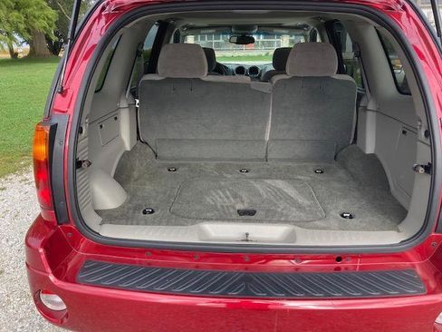 Used 2004 GMC Envoy SLE w/ Preferred Equipment Group image 20