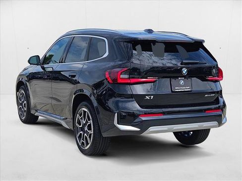 Used 2025 BMW X1 xDrive28i w/ Technology Package image 7