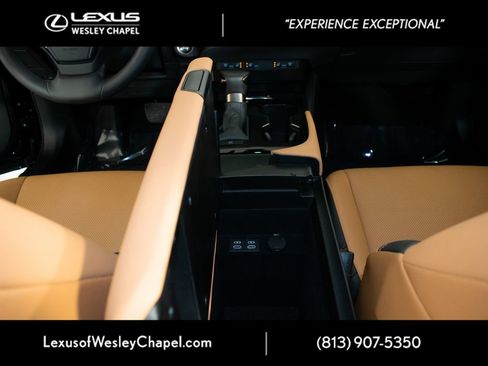 Used 2024 Lexus ES 350 350 w/ Premium Package image 30