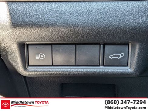 Certified 2024 Toyota Grand Highlander AWD image 18