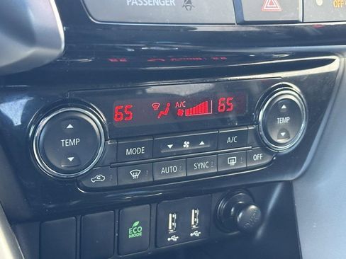 Used 2025 Mitsubishi Eclipse Cross SE image 14