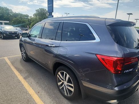 Used 2018 Honda Pilot Touring image 8