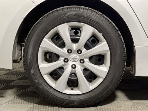 Used 2024 Toyota Corolla LE image 10