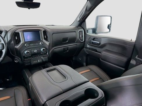 Used 2022 GMC Sierra 2500 AT4 w/ AT4 Premium Plus Package image 30