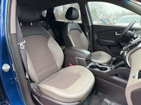 Used 2013 Hyundai Tucson GLS image 10