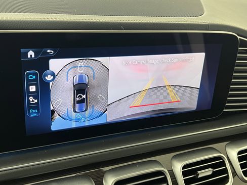 New 2026 Mercedes-Benz GLS 450 4MATIC image 33