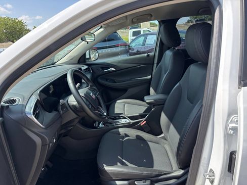 Used 2025 Buick Encore GX Preferred FWD image 25