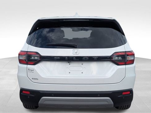 Used 2024 Honda Pilot EX-L image 4