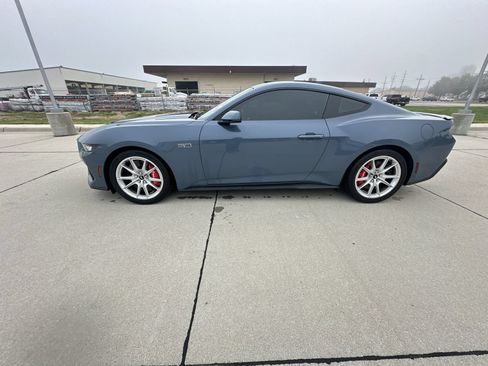 Used 2024 Ford Mustang GT Premium RWD image 11