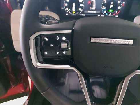 New 2025 Land Rover Discovery Sport S image 17