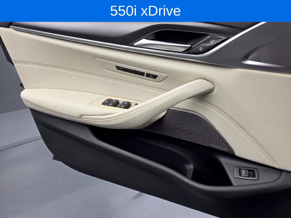 Used 2021 BMW M550i xDrive w/ Premium Package AWD/4WD image 26