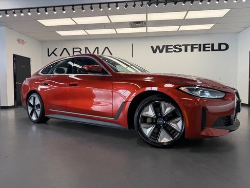 Used 2023 BMW i4 eDrive35 w/ Premium Package RWD image 1
