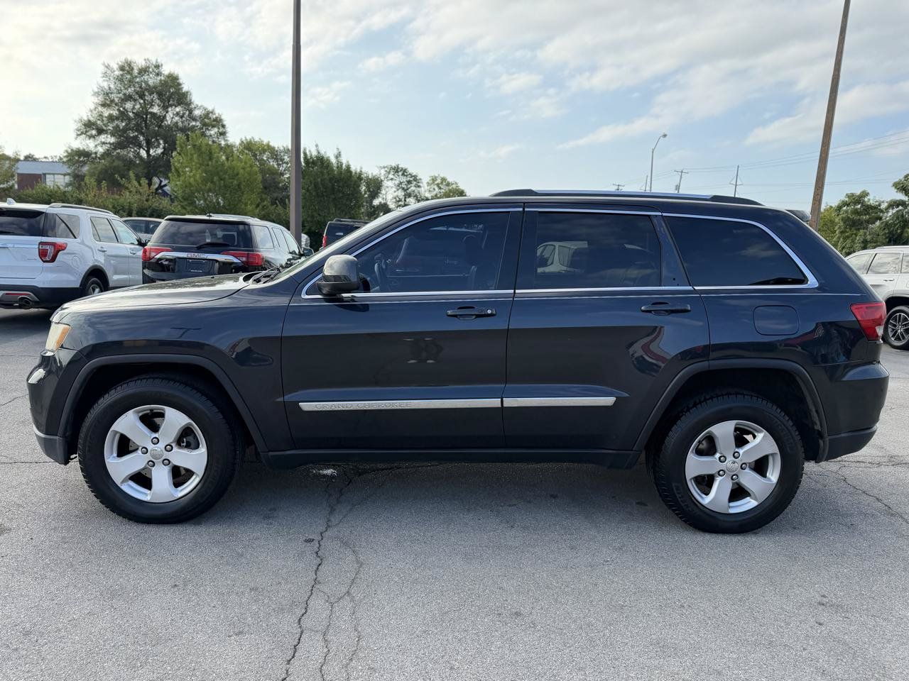 Used 2013 Jeep Grand Cherokee Laredo AWD/4WD image 6