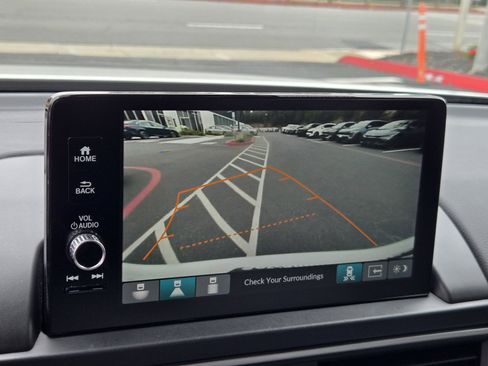 Used 2024 Honda Pilot EX-L image 17