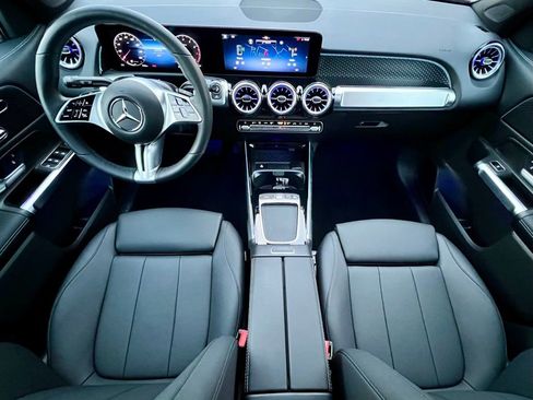 Certified 2026 Mercedes-Benz GLB 250 4MATIC image 10