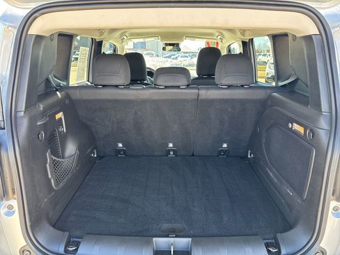 Used 2017 Jeep Renegade Altitude image 31