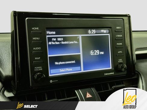 Used 2021 Toyota RAV4 XLE w/ Convenience Package AWD/4WD image 17