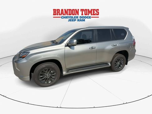 Used 2023 Lexus GX 460 Premium w/ Premium Package AWD/4WD image 5