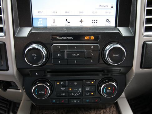 Used 2017 Ford F350 Lariat w/ Chrome Package AWD/4WD image 30