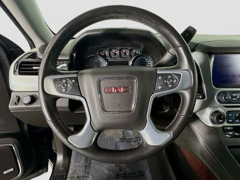 Used 2019 GMC Yukon SLE w/ SLE Value Package image 13