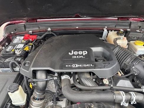 Used 2021 Jeep Wrangler Unlimited Sport AWD/4WD image 30