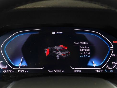 Used 2022 BMW 330e w/ Driving Assistance Package image 31