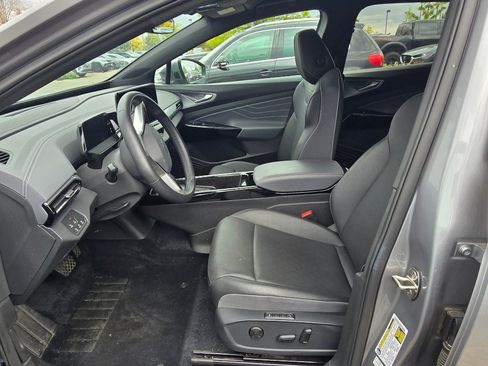 Used 2023 Volkswagen ID.4 Pro S AWD/4WD image 11