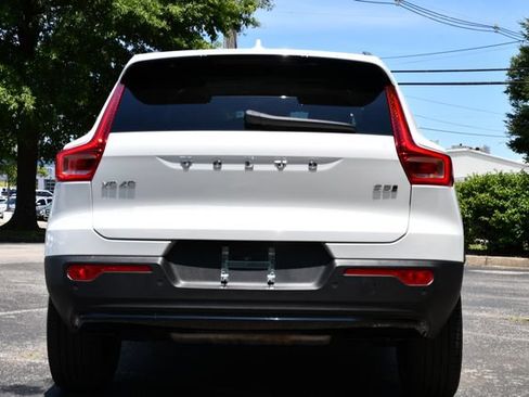 Used 2023 Volvo XC40 B5 Plus w/ Driver Assist Package AWD/4WD image 6