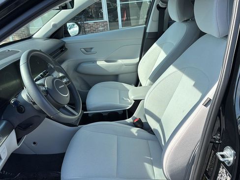 Used 2025 Hyundai Kona SEL AWD/4WD image 10