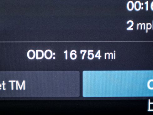 Used 2025 Volvo XC60 B5 Plus image 22