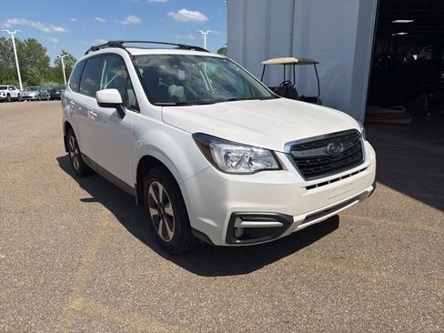 Used 2018 Subaru Forester 2.5i Limited w/ Popular Package #3B AWD/4WD image 2