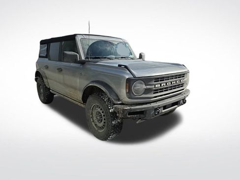 Certified 2022 Ford Bronco Black Diamond image 3
