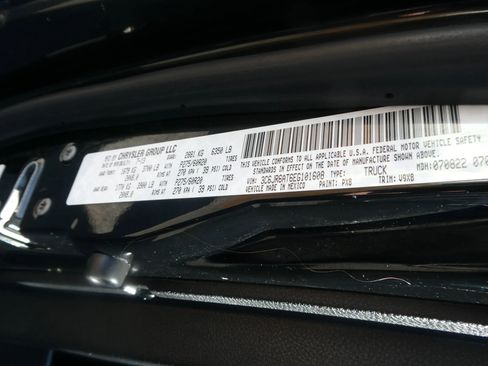 Used 2014 RAM 1500 Express image 10