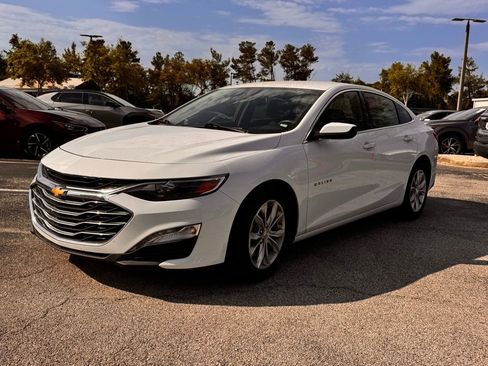 Used 2024 Chevrolet Malibu LT FWD image 3