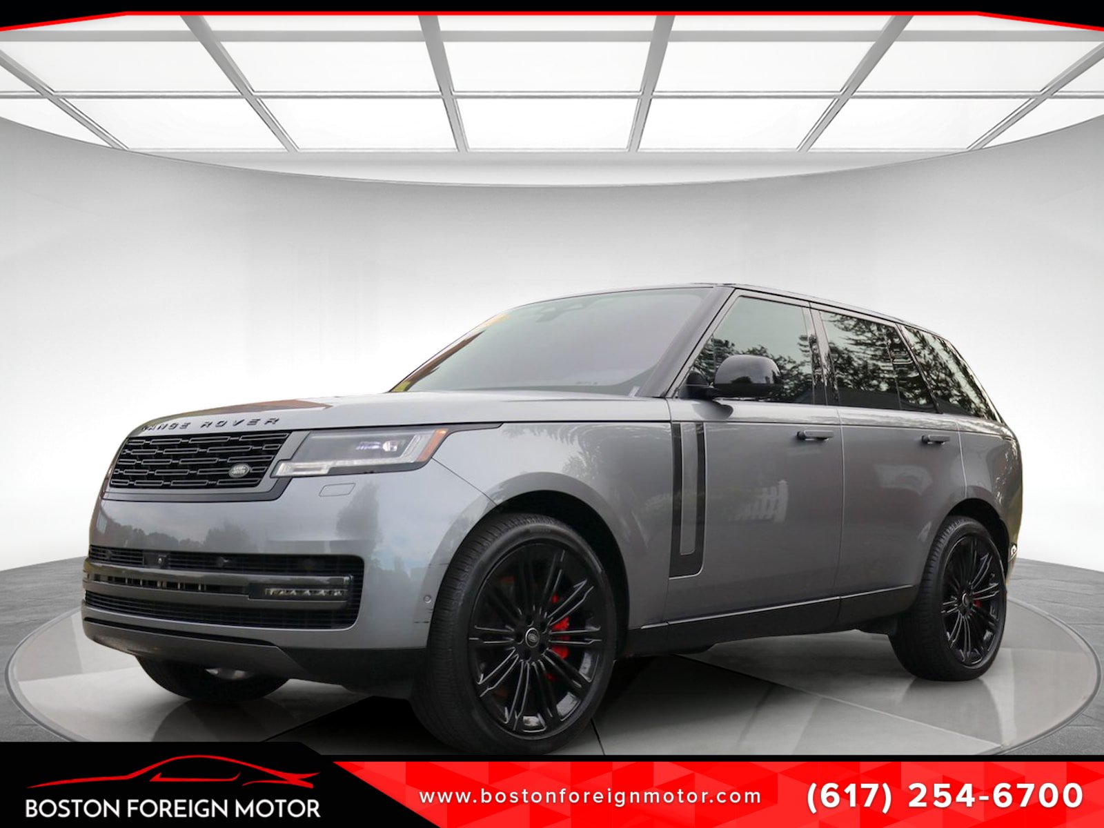 Used 2023 Land Rover Range Rover SE AWD/4WD image 1