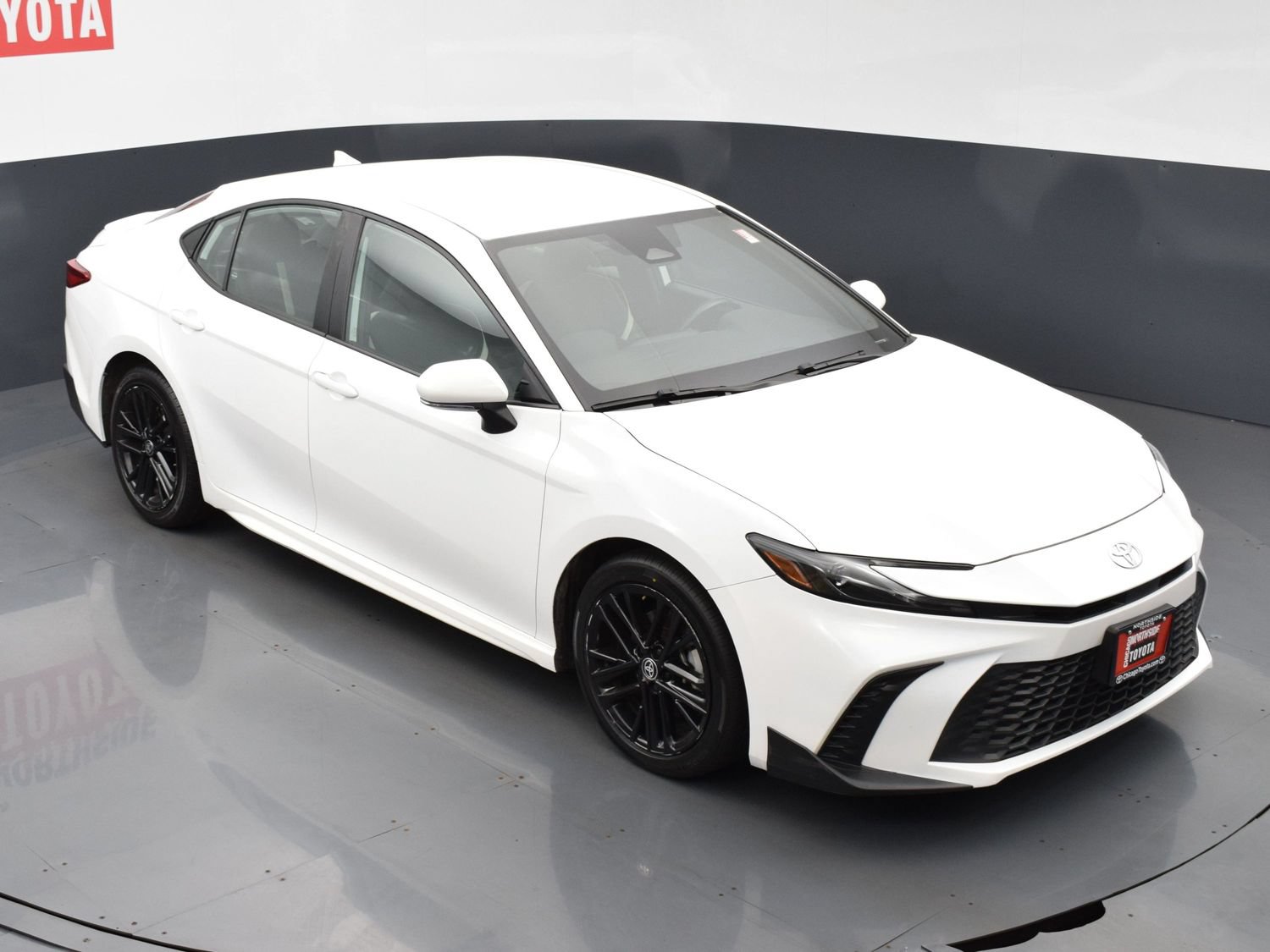 Used 2025 Toyota Camry SE FWD image 22