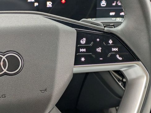 Used 2025 Audi Q6 e-tron Premium Plus w/ Premium Plus image 11