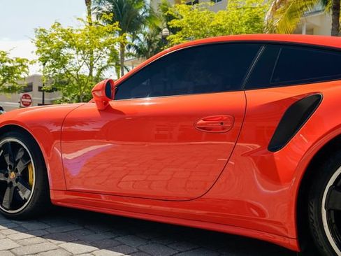 Used 2016 Porsche 911 4 Coupe AWD/4WD image 18