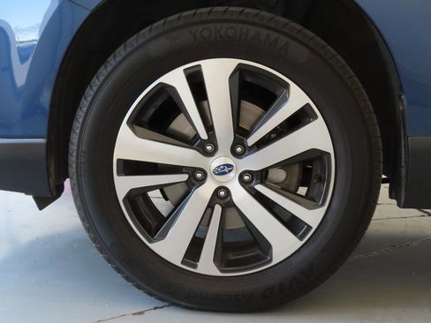 Used 2019 Subaru Outback 2.5i Limited image 30