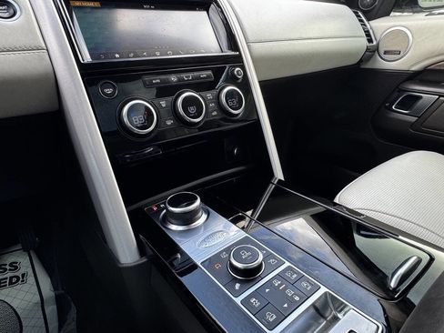 Used 2017 Land Rover Discovery HSE Luxury image 21