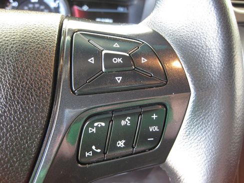 Used 2019 Ford Explorer XLT w/ Equipment Group 201A image 16