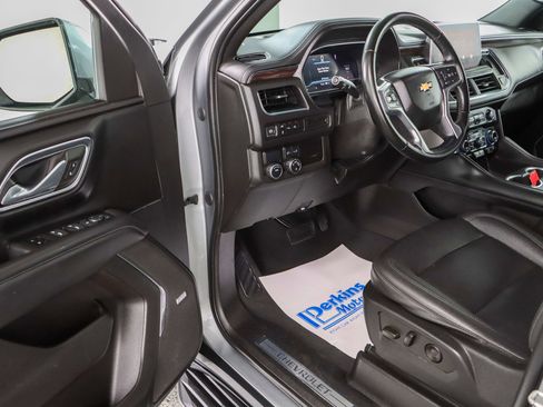 Used 2023 Chevrolet Tahoe LT RWD image 3