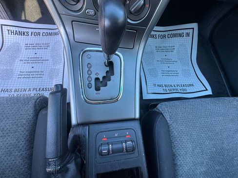 Used 2005 Subaru Outback 2.5i image 17