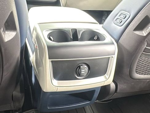 New 2026 Kia Carnival EX FWD image 37