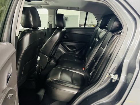 Used 2020 Chevrolet Trax Premier image 24