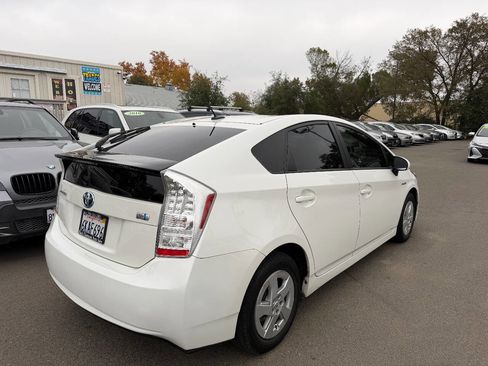 Used 2010 Toyota Prius Three image 7